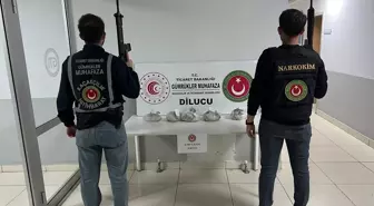 Iğdır'da İran'dan Gelen Tırda 5 Poşet Eroin Yakalandı