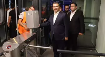 Iğdır Valisi Elektronik Bilet ile Protokol Tribününe Giriş Yaptı