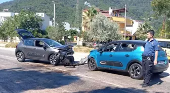 Erdek'te Trafik Kazası: 5 Yaralı