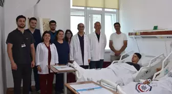 Afyonkarahisar'da İki Genç Pektus Ekskavatum Ameliyatıyla Sağlığına Kavuştu