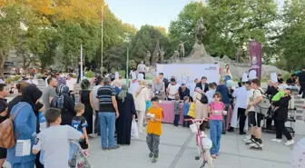 İnegöl'de Aşure İkramı Geleneği Devam Ediyor