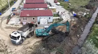 İpsala'da Atık Su Drenaj Kanalı Temizliği Gerçekleştirildi