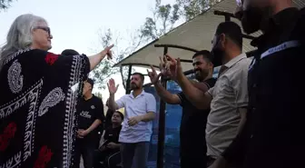 İşitme Engellilere 'Köprü' Olan Kahraman Öğretmen: Bahar Muhammed