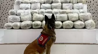 Başkale'de İran'dan Getirilen 97 Kilogram Sentetik Uyuşturucu Ele Geçirildi