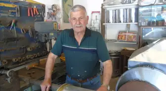 77 Yaşında Tenekeciliği Sürdüren Son Temsilci: Vehbi Çanakçı