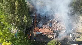 Yalvaç'ta Evde Çıkan Yangın Kontrol Altına Alındı