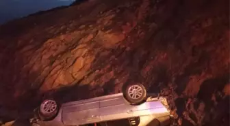 Eğirdir'de Otomobil Şarampole Devrildi: 2 Yaralı