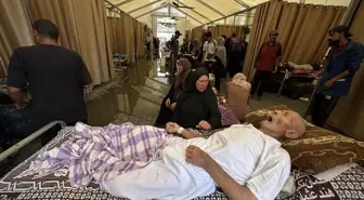 Gazze'deki Nasır Hastanesi Kanalizasyon Suları ile Tıkandı