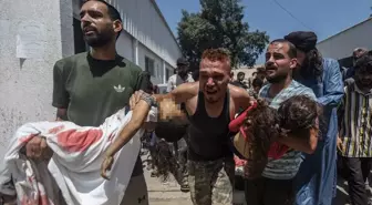 İsrail'in Gazze'ye düzenlediği son saldırılarda 52 Filistinli hayatını kaybetti