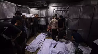 İsrail'in Gazze'ye Saldırılarında 12 Filistinli Hayatını Kaybetti
