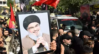 Beyrut'ta İsrail Saldırısında Ölen Hizbullah Mensupları İçin Cenaze Töreni