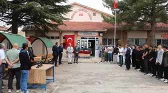 Lise Öğrencilerinden Kamelya Projesi