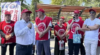 İstanbul'da Kamu İşçileri Toplu İş Sözleşmesi İçin Eylem Düzenledi