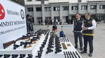 İstanbul'da Suç Örgütlerine Yönelik Operasyon: 24 Şüpheli Gözaltında, 11'i Tutuklandı