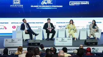İstanbul Dünya İslam Ekonomisi Zirvesi'nde Sürdürülebilir Büyüme ve Dijital Finans Ele Alındı
