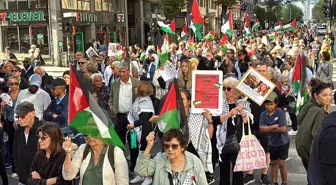 Stockholm'de İsrail Saldırılarına Protesto
