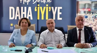 İYİ Partili Usta ve Yüksel, Samsun'da gazetecilerin sorularını yanıtladı