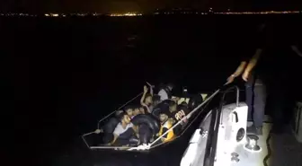 Çeşme Açıklarında 17 Düzensiz Göçmen Yakalandı