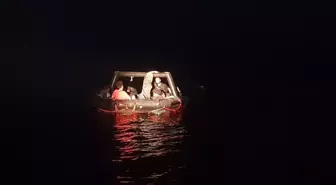 Foça Açıklarında 21 Düzensiz Göçmen Kurtarıldı