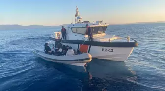 İzmir Açıklarında 35 Düzensiz Göçmen Kurtarıldı