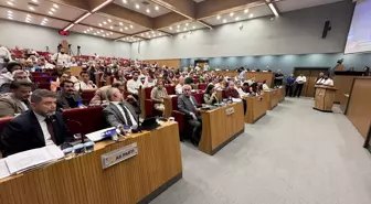 İzmir Büyükşehir Belediye Başkanı Tugay'dan işten çıkarılan işçilerin eylemine ilişkin Belediye-İş Sendikası'na tepki Açıklaması
