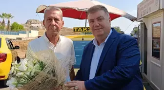 İzmirli Taksici, 45 Yılda Tek Ceza Almadan Mesleğini Sürdürüyor