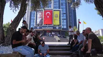 İzmir'de 2 Bin 700 İşçi Maaşlarını Alamadıkları İçin İş Bıraktı