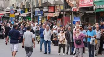 İzmir'de ESHOT Otobüs Grevi Nedeniyle Toplu Taşımada Yoğunluk