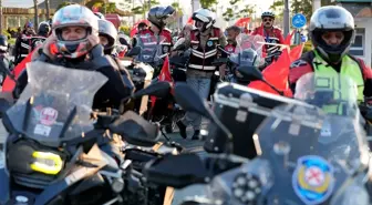 İzmir'de motosiklet ve bisikletliler 15 Temmuz için etkinlik düzenlendi