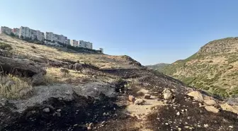 İzmir Çiğli'de Yangın Kontrol Altına Alındı