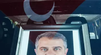 Şehit polislerimiz son yolculuğuna uğurlandı! Bir babanın en zor görevi