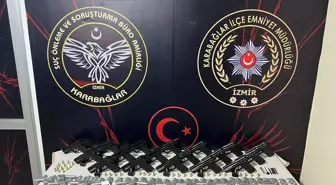 İzmir'de Yasa Dışı Silah Ticareti Operasyonu: Baba ve 2 Oğlu Gözaltında