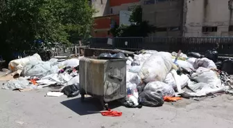 İzmir'de Mobilya Atıkları Kirliliğe Yol Açıyor