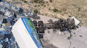 Tır Viyadükten Düştü, Sürücü Son Anda Kurtuldu