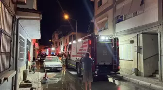 Çiğli'de Çıkan Yangın Evi Küle Çevirdi