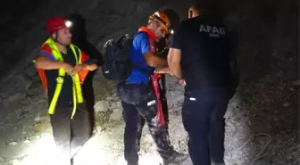 İzmir'de Mahsur Kalan Gençler Kurtarıldı