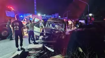 İzmir'de Trafik Kazaları: 1 Ölü, 15 Yaralı
