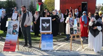 İzmir'de Küresel Sumud Filosu'na Destek Etkinliği Düzenlendi