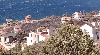 Dikili'de Yangın Paniği: 3 Bina Zarar Gördü