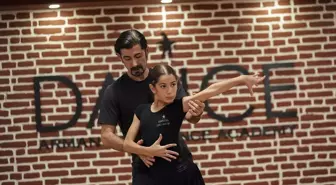 10 Yaşındaki Lena Esen, Uluslararası Dans Şampiyonu Oldu