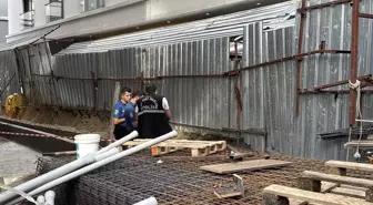 Kadıköy'de İnşaat Şantiyesinde İstinat Duvarı Kaydı: 2 İşçi Yaralı