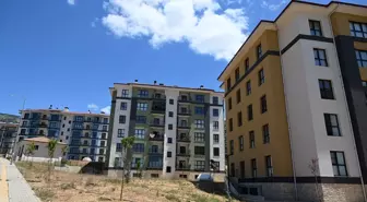 Depremzedeler Kurban Bayramı'nı Yeni Evlerinde Kutluyor