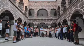 Hakkari'de Gençlik ve Kültür Kampları Düzenleniyor
