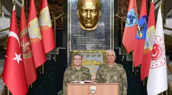 Kara Kuvvetleri Komutanı Bayraktaroğlu'ndan 3. Ordu'ya Ziyaret