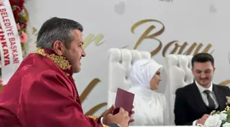 Karabük Belediyesi Evlilik Hazırlığı Yapan Çiftlere Destek Oluyor