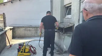 Karabük'te Havalandırma Boşluğuna Düşen Kedi Kurtarıldı
