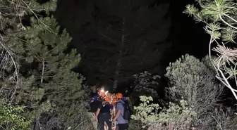 Safranbolu'da Kayalıktan Düşen Genç Yaralandı