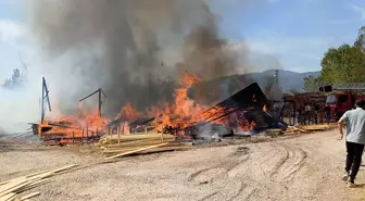Safranbolu'da Kereste Fabrikasında Yangın Kontrol Altına Alındı