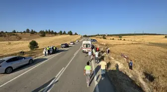 Karabük'te Otomobil Tarlaya Devrildi: 5 Yaralı