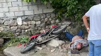 Kars'ta 'Dur' İhtarina Uymayan Motosiklet Sürücüsü Kaza Yaptı